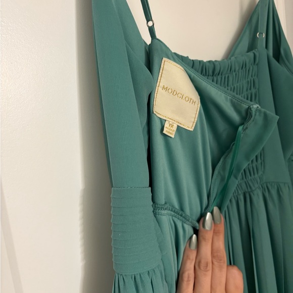 Modcloth Green Pleated Maxi Sundress - Picture 3 of 4
